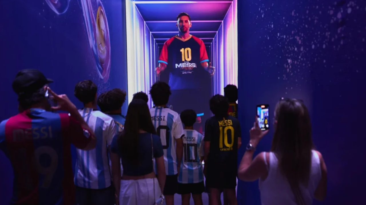 AQW 01 (10) (5) (10) (1)